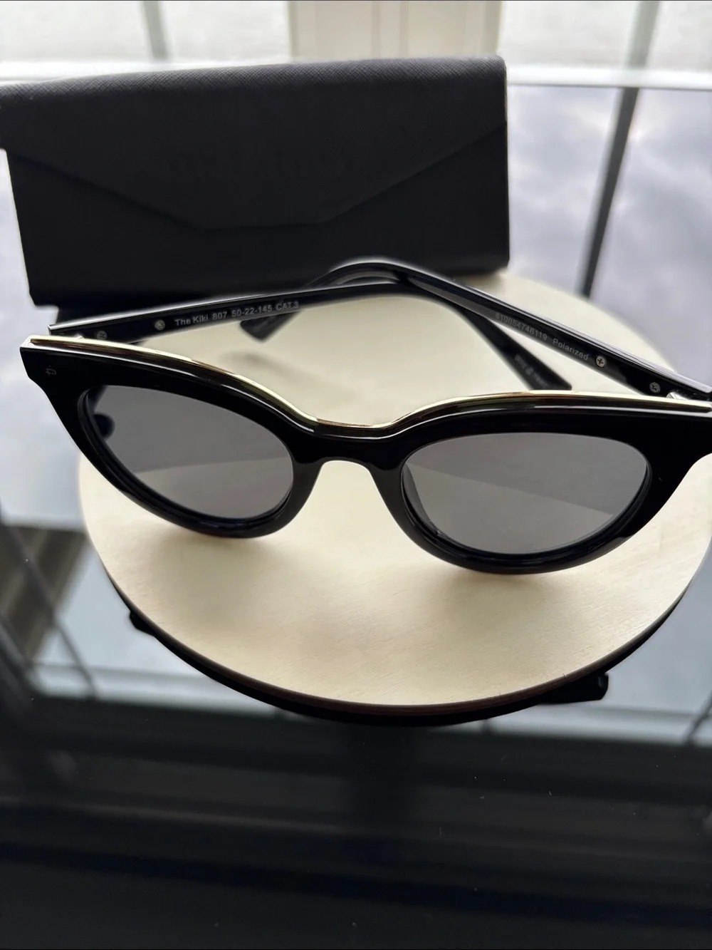 Prive Reveaux Women's Black Cat-Eye Sunglasses - Sleek Black Frame